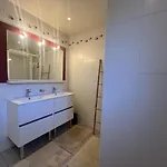 Rez De Chaussee De Maison, Direct Plage, Grand T4 公寓 Fréjus