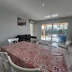 Apartment Rez De Chaussee De Maison, Direct Plage, Grand T4 Frejus