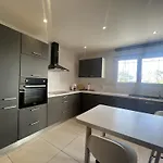 公寓 Rez De Chaussee De Maison, Direct Plage, Grand T4 Fréjus