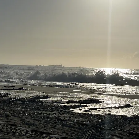 Rez De Chaussee De Maison, Direct Plage, Grand T4 公寓