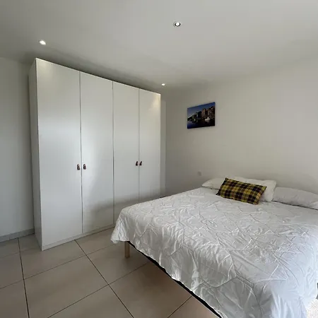Rez De Chaussee De Maison, Direct Plage, Grand T4 Apartment
