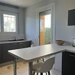Rez De Chaussee De Maison, Direct Plage, Grand T4