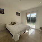 Apartamento Rez De Chaussee De Maison, Direct Plage, Grand T4 Fréjus