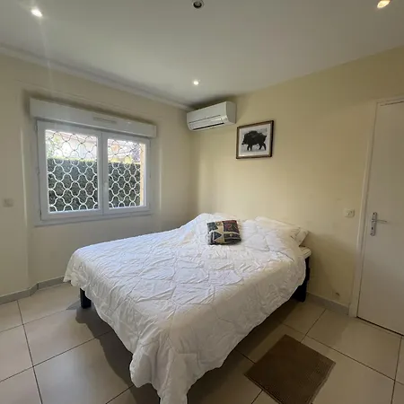 Rez De Chaussee De Maison, Direct Plage, Grand T4 * Фрежюс