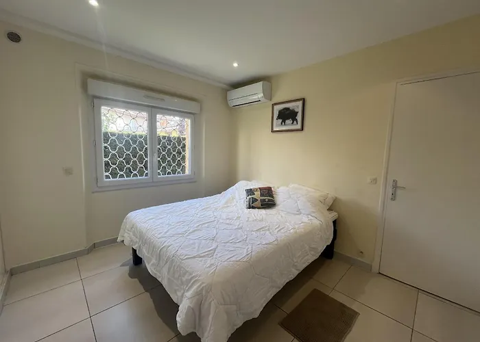 Rez De Chaussee De Maison, Direct Plage, Grand T4 * Fréjus